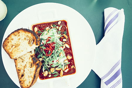 bread and vegetables on plate thumbnail