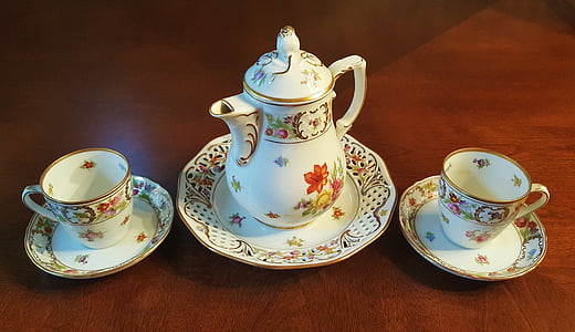 white-and-red 3-piece tea set thumbnail