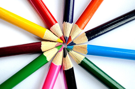 image contain circle of color pencils thumbnail