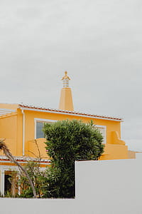 Contemporary Portuguese Houses thumbnail