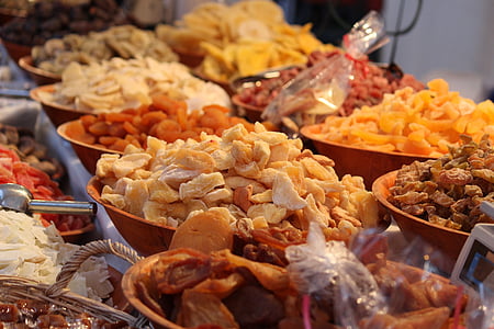 food on bowls thumbnail