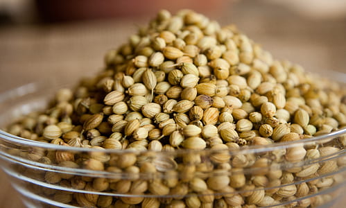 pistachio nuts thumbnail