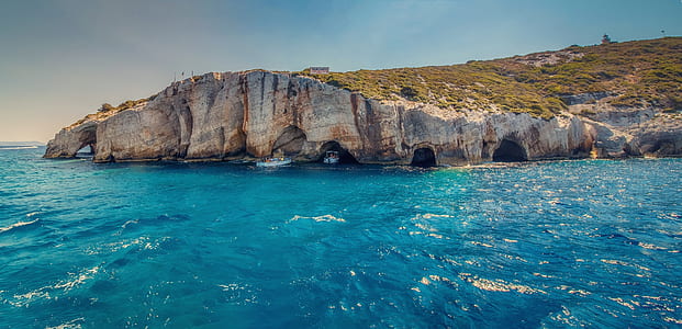 landscape photo of cliff thumbnail