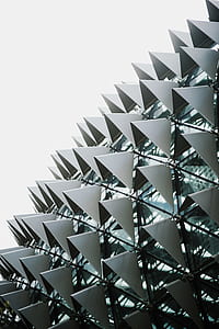 mirrored pineapple building thumbnail