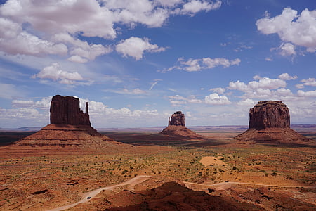 landscape photography of mountain thumbnail