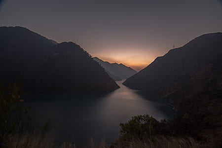photo of mountains during dawn thumbnail
