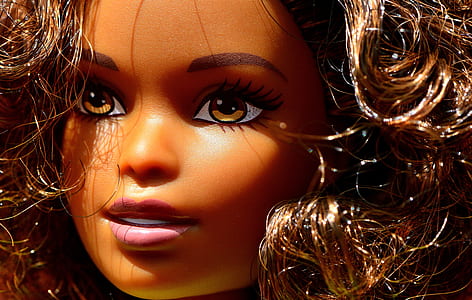 Barbie doll in close-up photography thumbnail