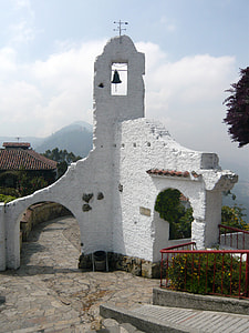 Ruins of a an old chapel in Bogota, Colombia thumbnail