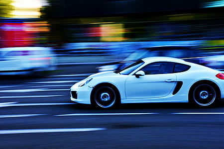 white coupe thumbnail