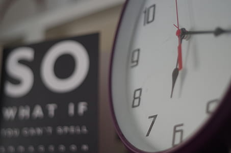 Clock at 6:17 thumbnail