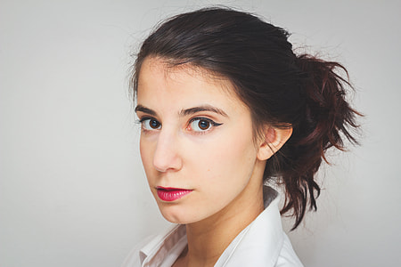 portrait photography of woman thumbnail