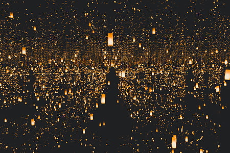 photo of lanterns thumbnail