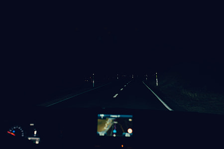 Driving at night thumbnail