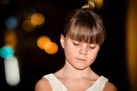 photo of girl in white sleeveless dress thumbnail