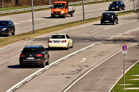 cars on road thumbnail