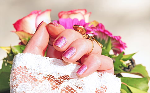 macro shot photography of person wearing white mesh illusion long-sleeve thumbnail