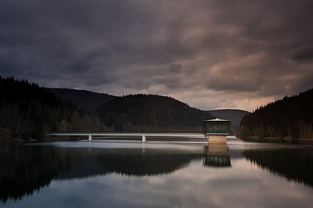 body of water photo thumbnail
