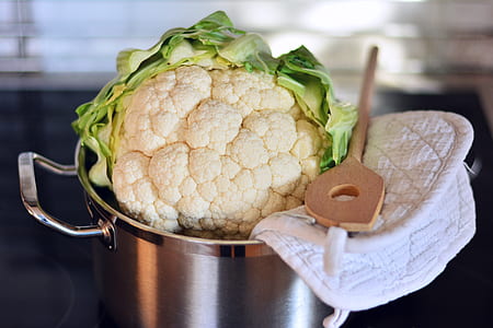 cauliflower in pot thumbnail