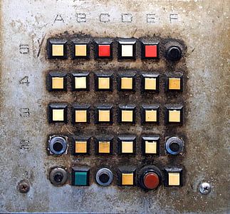 yellow and red control buttons thumbnail