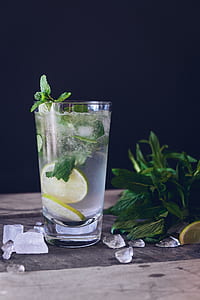 water with lime on table thumbnail
