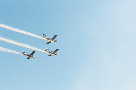 three plane on flight thumbnail
