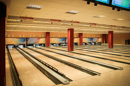 empty bowling lanes thumbnail