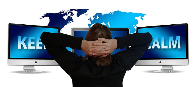 person seeing monitor thumbnail