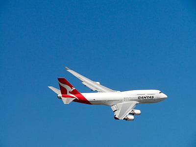 white and red Qantas passenger plane thumbnail