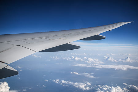 gray plane thumbnail