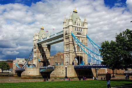 people near gray and blue tower bridge thumbnail