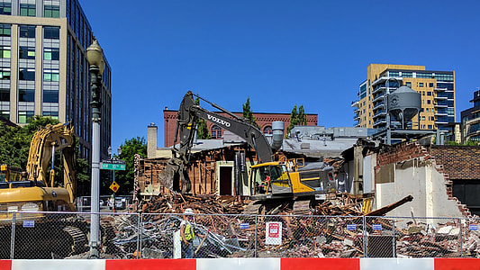 Under Construction, Excavator thumbnail