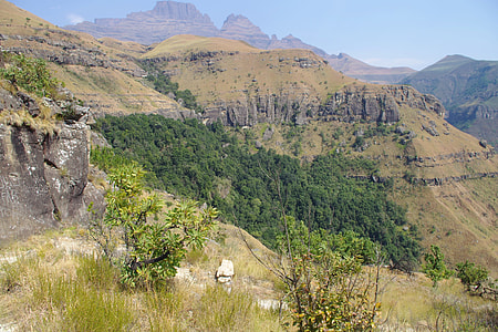 South Africa, Drakensberg Mountains thumbnail