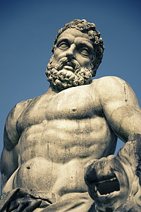 man statue thumbnail