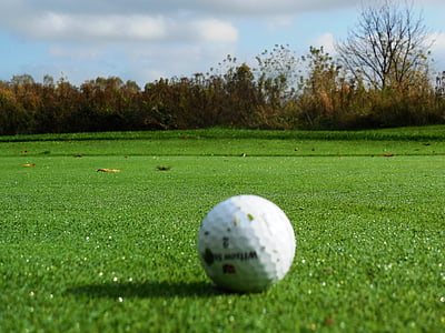 golf ball on grass thumbnail