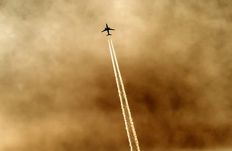 Silhouette Of Airplane thumbnail