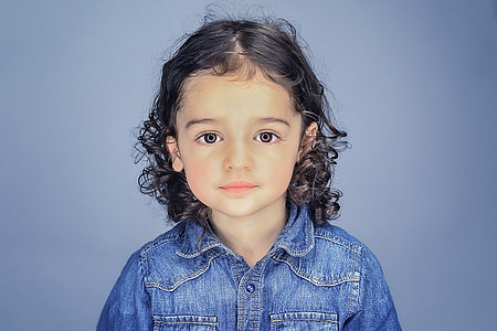 Portrait of young girl thumbnail