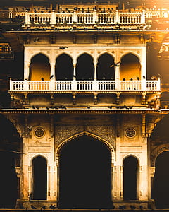brown concrete builiding thumbnail