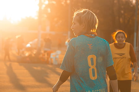 Woman In Teal Jersey thumbnail