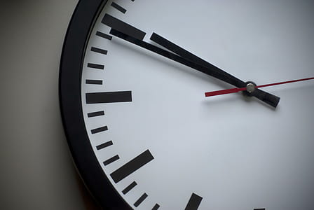 round black wall analog clock thumbnail