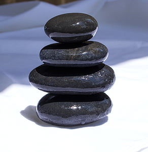 black 4-piece balance stone thumbnail