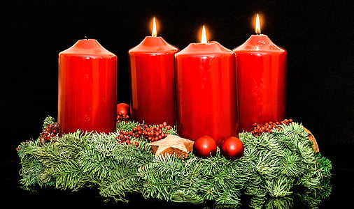 red pillar candles thumbnail