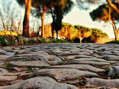 gray rocky road thumbnail