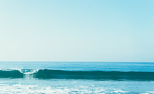 sea wave during daytime thumbnail
