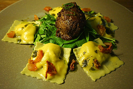 Meatball Ravioli, Italian Food thumbnail