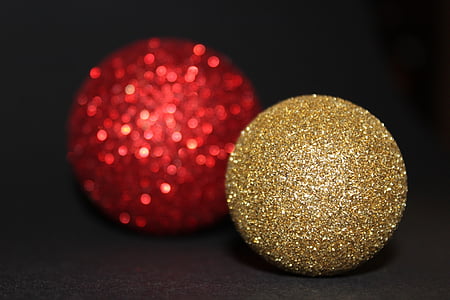 focus photo of gold glitter ball thumbnail