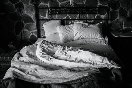 grayscale photo of bed thumbnail