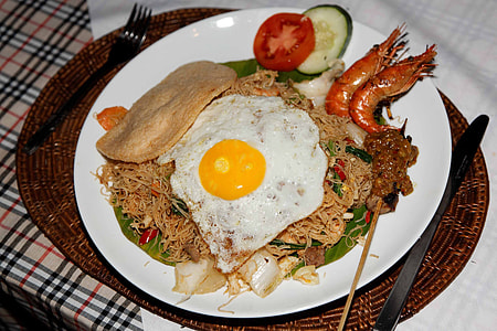 Egg, Noodle, and Shrimp Dish thumbnail