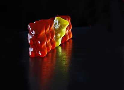 red and yellow gummy bears thumbnail