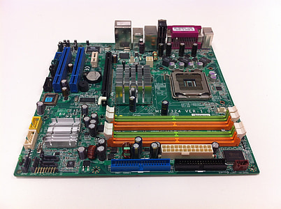 green computer motherboard thumbnail