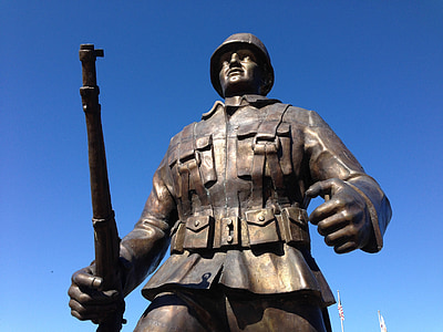 soldier statue thumbnail
